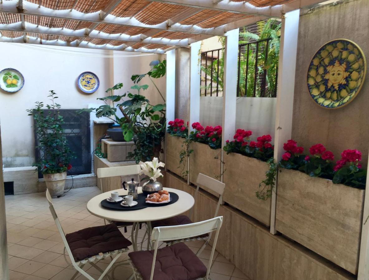 Campo Dei Fiori Modern Apartment With Terrace Rom Exterior foto
