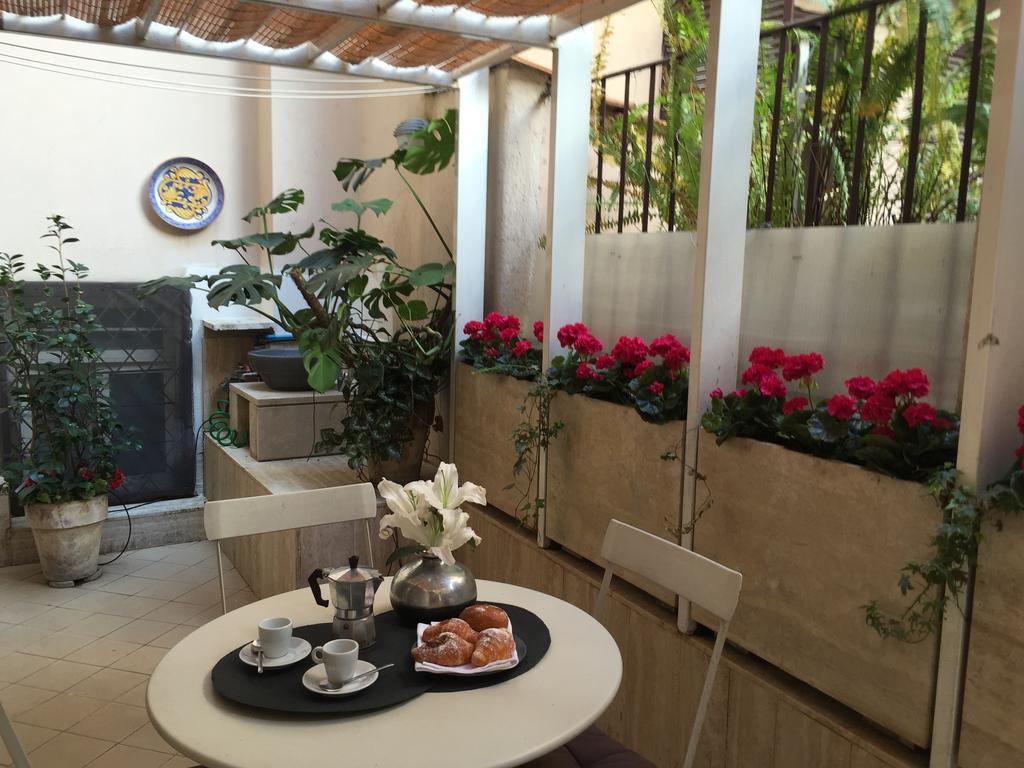 Campo Dei Fiori Modern Apartment With Terrace Rom Exterior foto